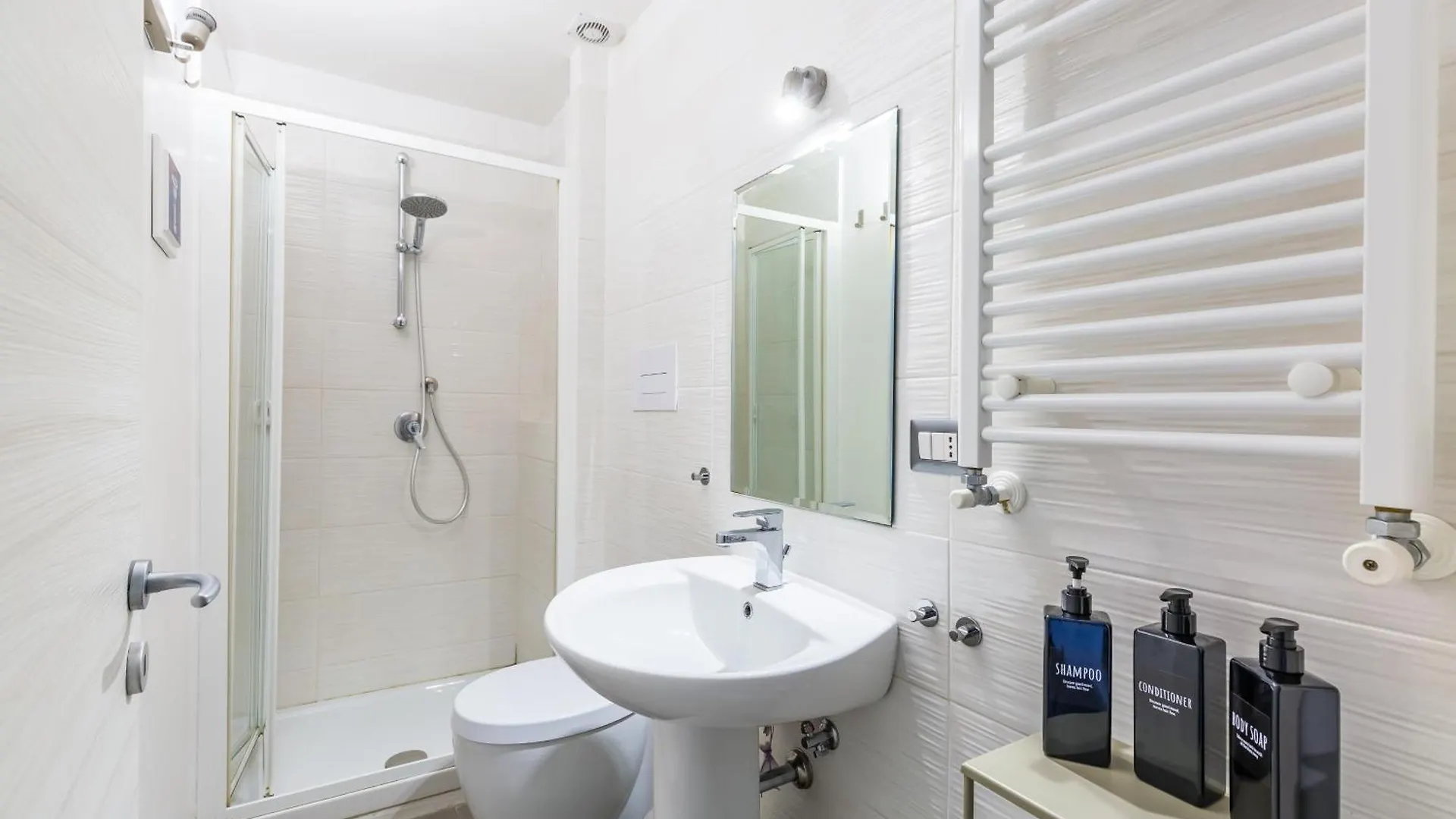 דירות נאפולי Duplex Indipendente Vicino Al Lungomare Caracciolo