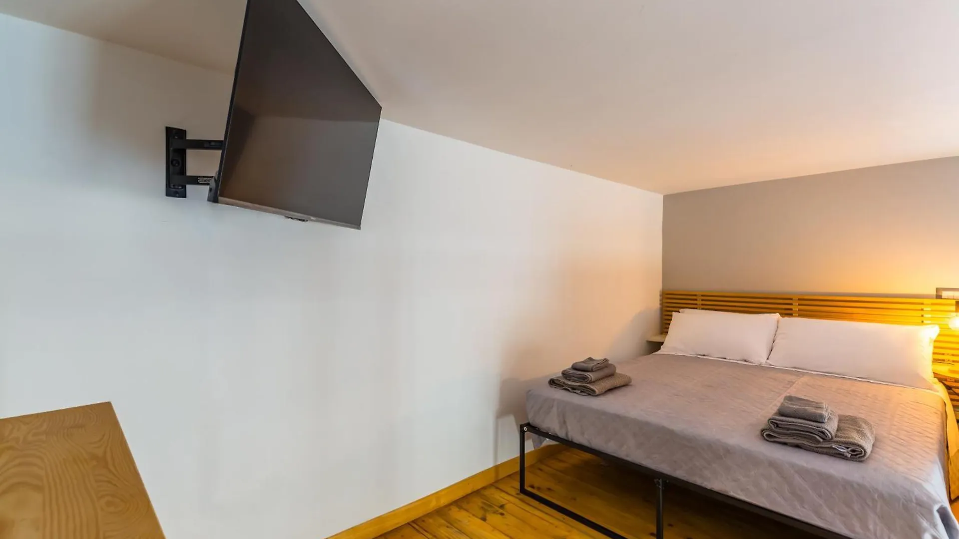Duplex Indipendente Vicino Al Lungomare Caracciolo Apartment Naples