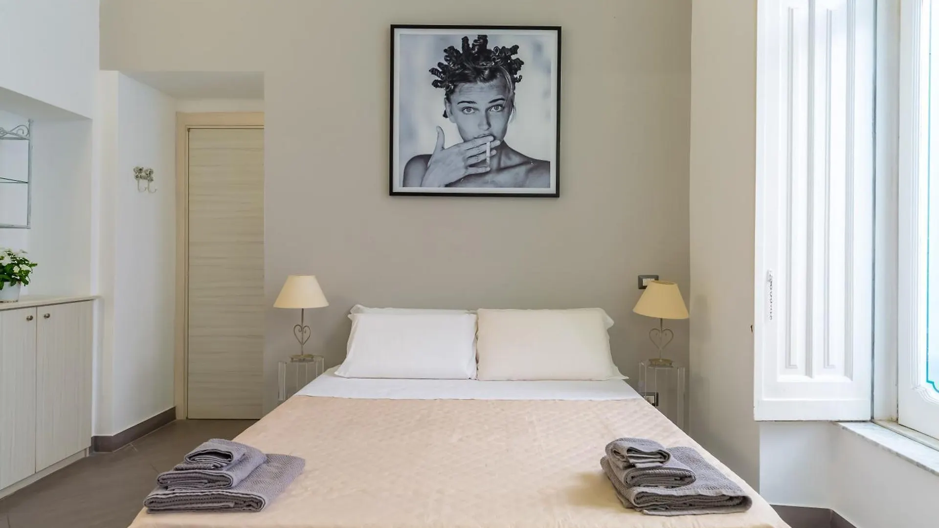 Duplex Indipendente Vicino Al Lungomare Caracciolo Apartment Naples Italy