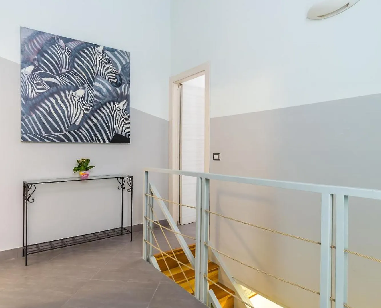 Duplex Indipendente Vicino Al Lungomare Caracciolo Apartment Naples