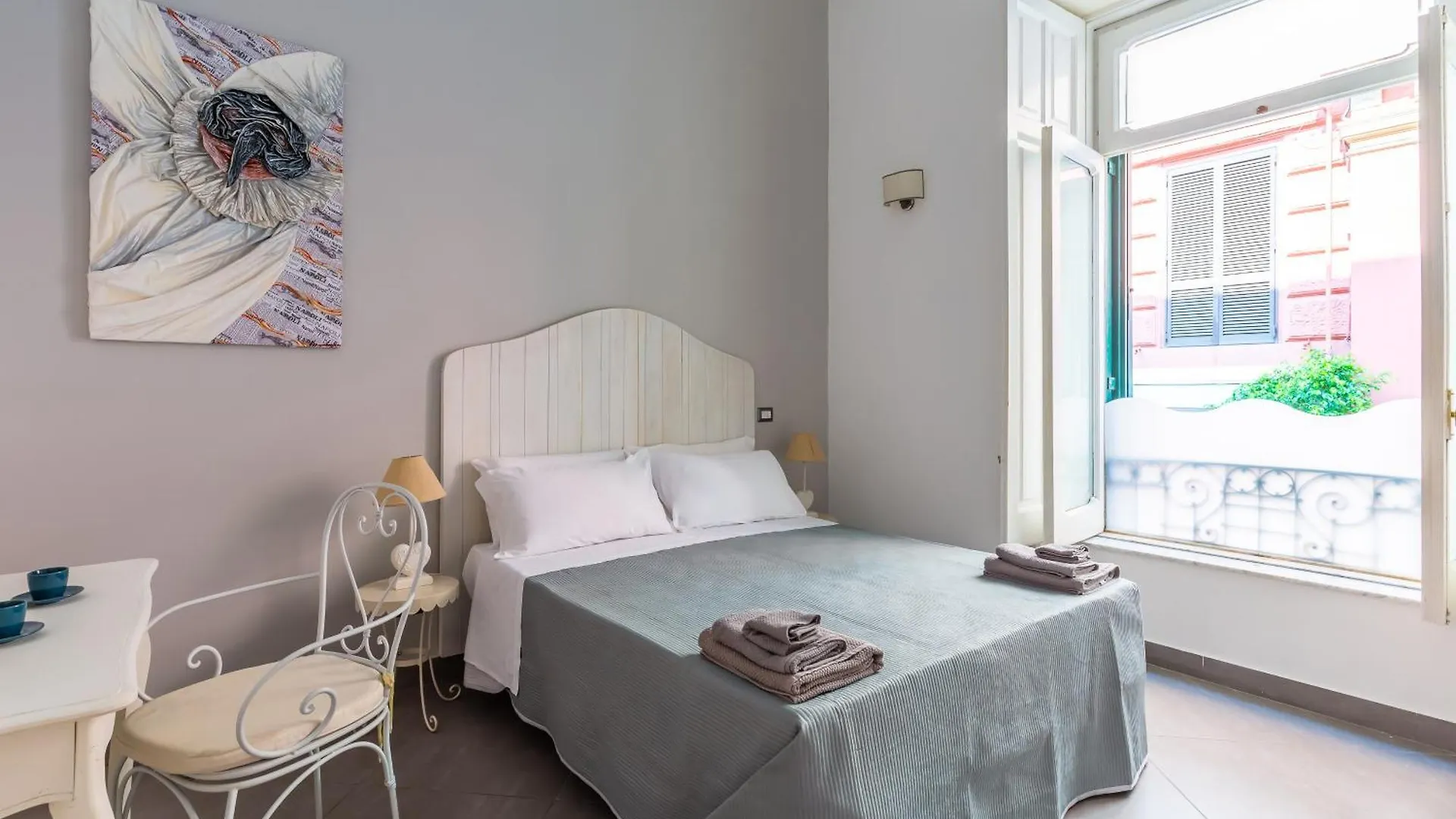 Duplex Indipendente Vicino Al Lungomare Caracciolo Apartment Naples