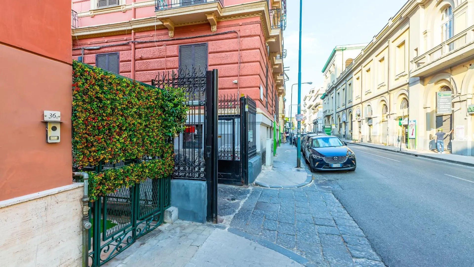 Duplex Indipendente Vicino Al Lungomare Caracciolo Apartment Naples